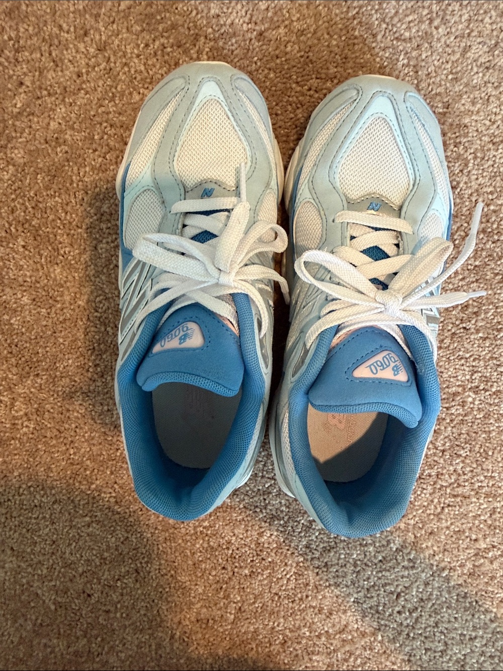 New Balance blue and white baby pink 9060 sneakers - Picture 5 of 6